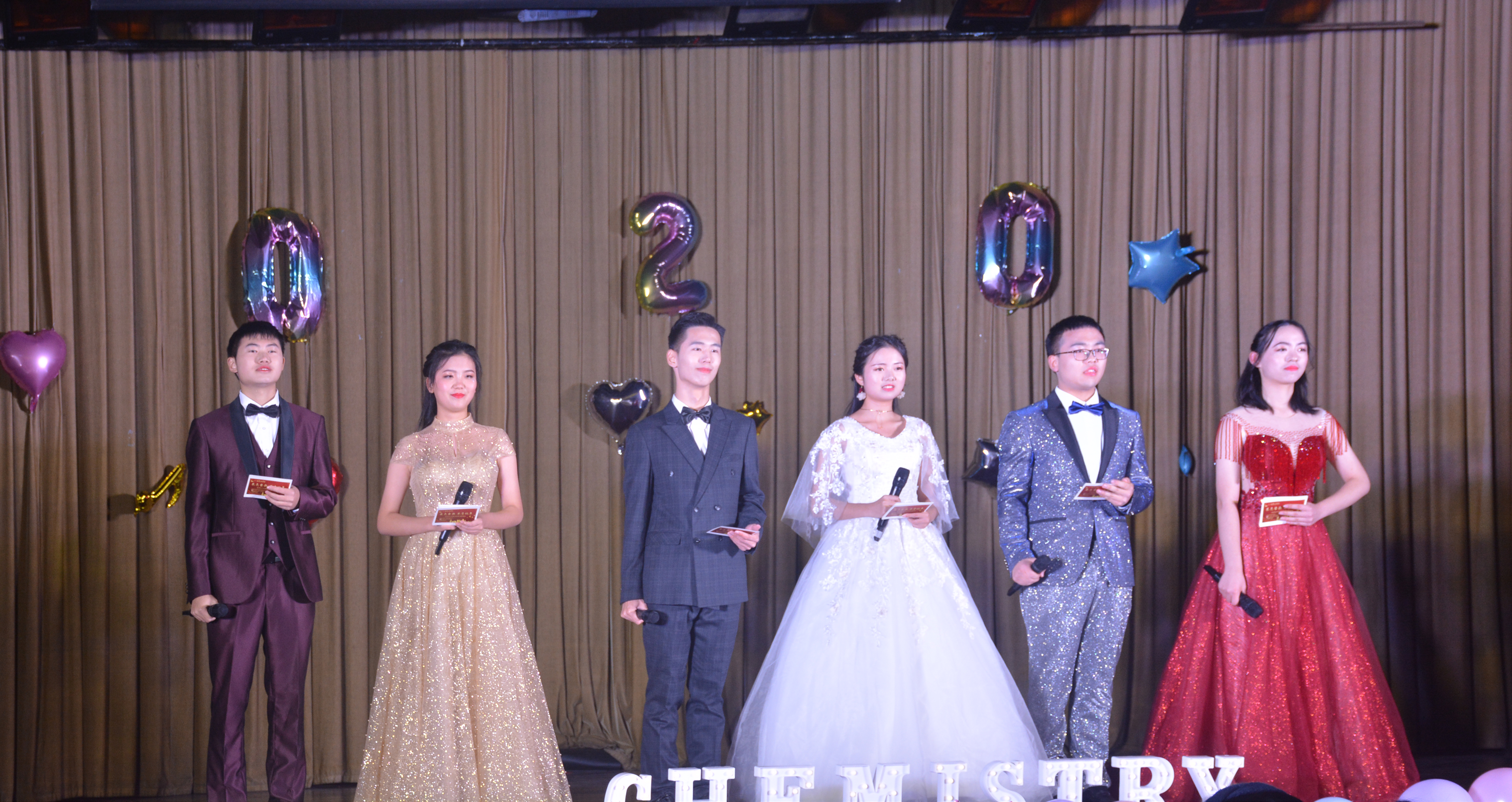 主持人.JPG 主持人.JPG